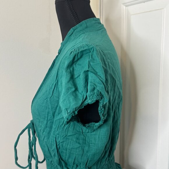 Green Charlotte Russe Blouse, Size Large - Picture 3 of 5